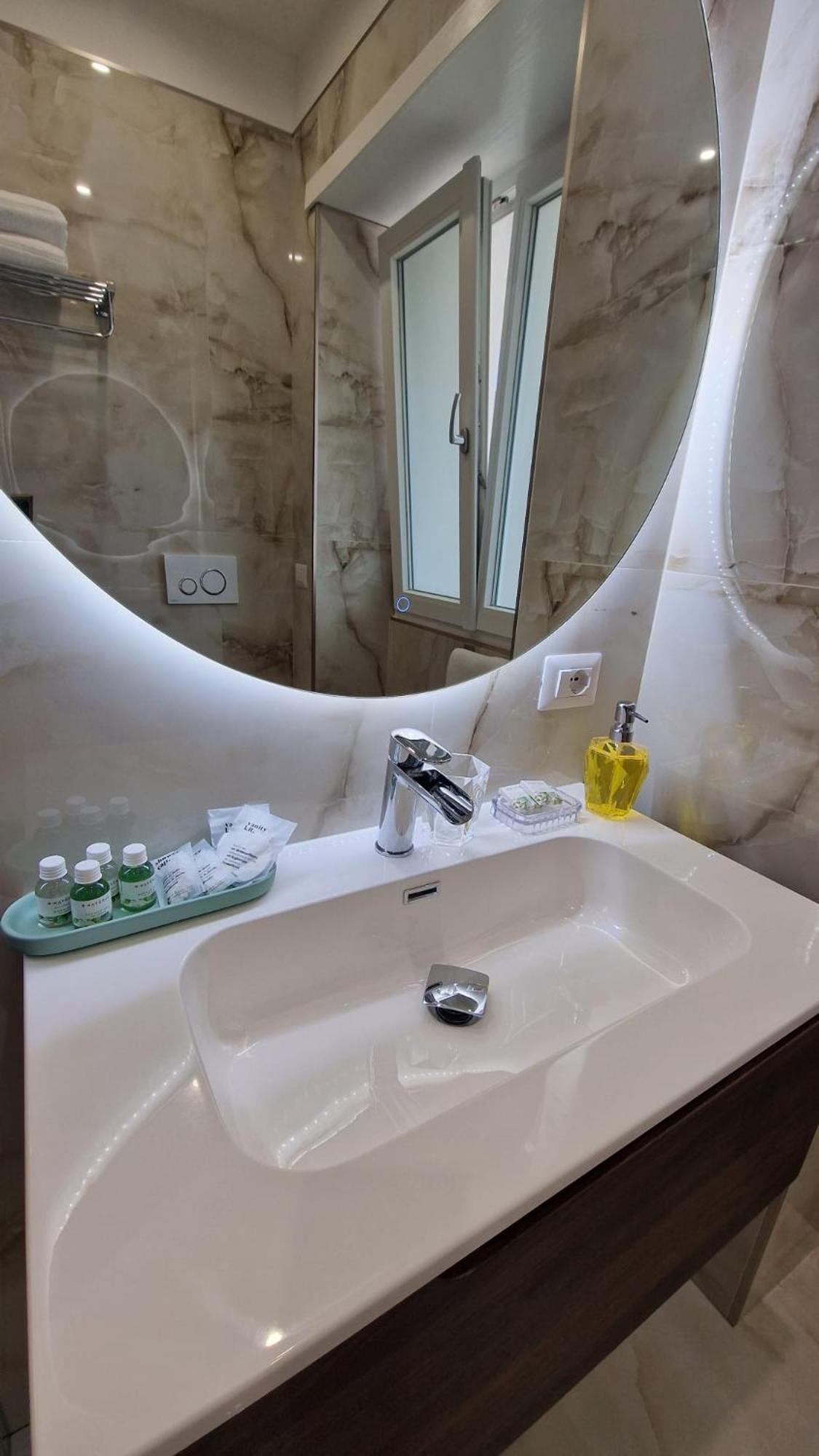 Miracol Bed & Breakfast Rome Bagian luar foto